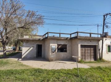 Casa · 143m² · 4 Ambientes · 1 Cochera · Venta Casa con Terraza Ideal Primera Vivienda Boneo y Chiclana Escucha Ofertas! Oportunidad de Inve