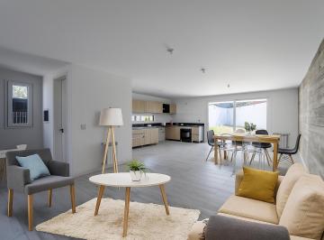 Casa · 180m² · 5 Ambientes · 2 Cocheras · Casa en Venta 3 Dorm. en Housing Spano en Barrio Arguello.