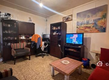 Casa · 60m² · 4 Ambientes · Casa/lote Ideal Duplex a 4/c de Av Mitre