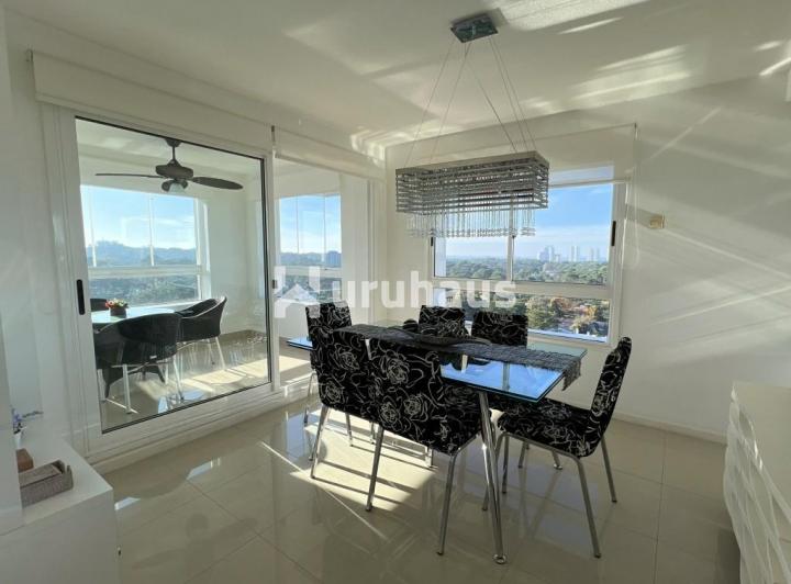 Departamento · 90m² · 4 Ambientes · 1 Cochera