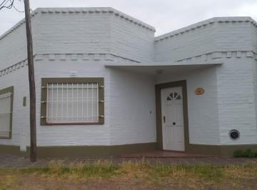 Casa de 4 ambientes, Bahía Blanca · Mallea 201, Alquila Casa de Dos Dorm..