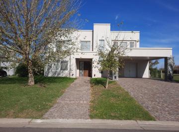 Casa · 300m² · 5 Ambientes · 2 Cocheras · Casa en Venta Ubicado en La Reserva Cardales, Campana, G. B. a. Zona Norte