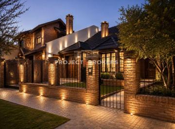 Casa de 5 ambientes, Ituzaingó · Espectacular Casa en Ituzaingo Norte
