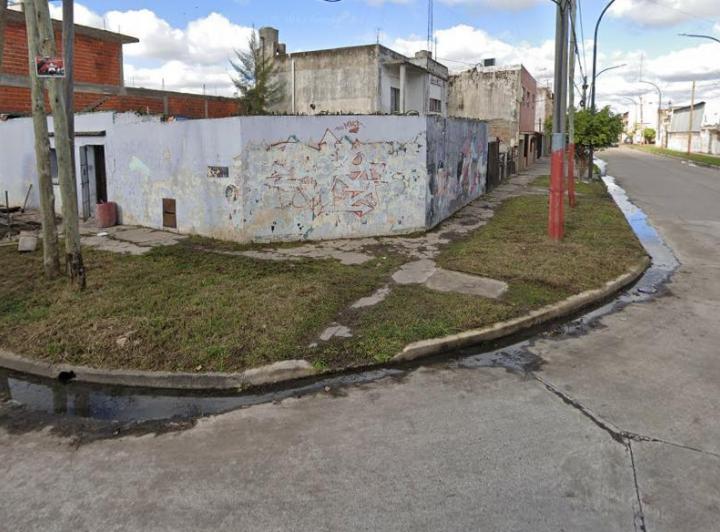 Terreno · 176m²
