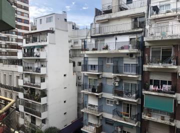 Departamento de 1 ambiente, Barrio Norte · Al Frente Prox. Subte Muy Luminoso