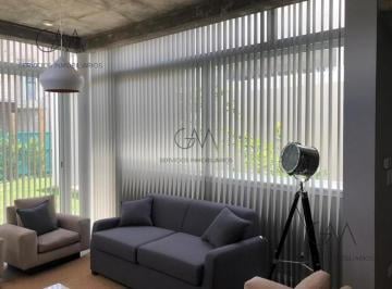 Casa · 200m² · 4 Ambientes · Casa en Alquiler Temporal Rumenco
