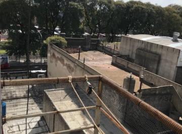 Departamento de 3 ambientes, Liniers · Departamento 3 Amb en Venta - 4º Piso Ctfte - Apto Profesional - Liniers