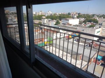 Departamento · 60m² · 4 Ambientes · Impecable Depto. 4 Amb en Liniers 2 Baños con Balcón