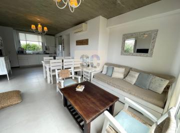 Departamento · 65m² · 3 Ambientes · 1 Cochera · Apartamento - Bikini