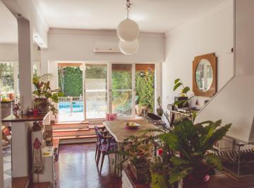 Casa de 4 ambientes, Vicente López · Casa Alquiler de 4 Ambientes en Dos con Piscina Plantas Vicente Lopez