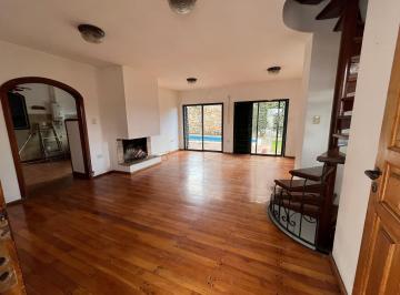 Casa de 5 ambientes, Villa Carlos Paz · Casa 3 Dormitrios - Villa Suiza