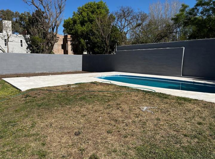 Casa · 190m² · 6 Ambientes · 2 Cocheras