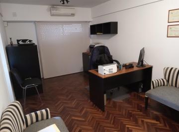 Departamento de 2 ambientes, Lomas de Zamora · Dos Ambientes en Muy Buena Zona Céntrica Pero No Tanto