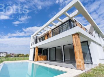 Casa · 370m² · 7 Ambientes · 4 Cocheras · Casa Luxury - El Yacht Nordelta con Amarra 495 m