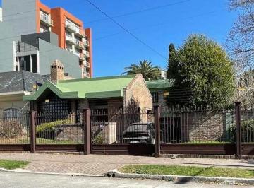 Casa de 6 ambientes, Morón · Venta Excelente Propiedad en El Centro de Morón