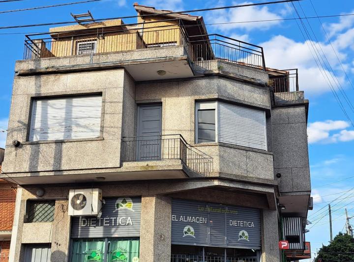 Casa · 295m² · 6 Ambientes