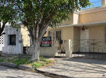 Casa de 5 ambientes, Morón · Venta Dos Propiedades en un Mismo Lote