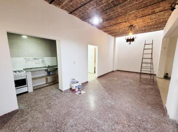 Casa · 59m² · 2 Ambientes · Venta Departamento de Pasillo. Barrio España y Hospitales