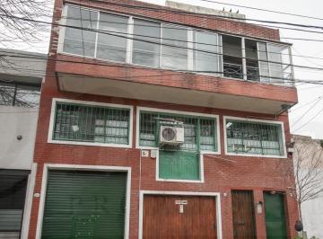 PH · 570m² · Propiedad en Block Local Comercial 3 Deptos. en Parque Chacabuco, Sobre Lote de 8.66x41.34