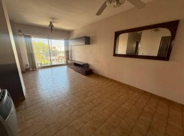Departamento · 68m² · 3 Ambientes · Departamento en Muy Buen Estado, Vista a Av Mitre