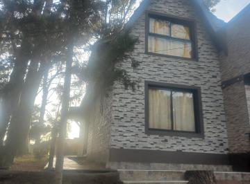 Casa de 3 ambientes, Mar Azul · Chalet a 2 Cuadras del Mar Apto 6 Pax $59000 Leer Descripción