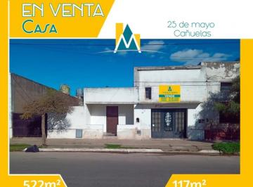Casa · 117m² · 3 Ambientes · 1 Cochera · Excelente Ubicación - Todos Los Servicios