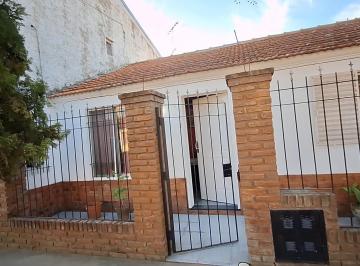 Casa · 164m² · 4 Ambientes · 3 Cocheras · Casa en Venta