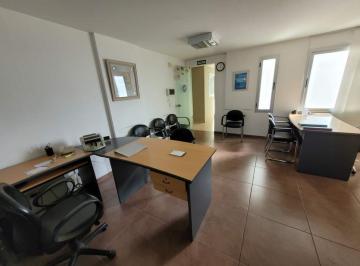 Foto · Oficina - 70 m. 2 Baños