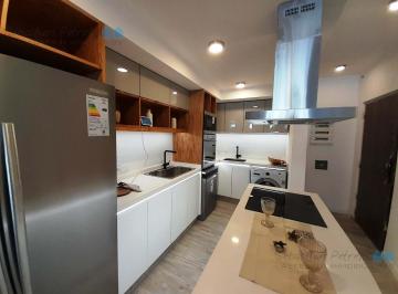 Departamento · 76m² · 3 Ambientes · Departamento de 3 Ambientes de Categoria en Ramos Mejia