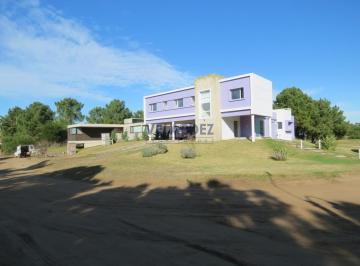 Casa · 155m² · 3 Dormitorios · 1 Cochera · Costa Esmeralda, Isla del Golf.