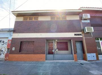 PH · 178m² · 4 Ambientes · Casa en Venta en Lomas de Zamora con Patio