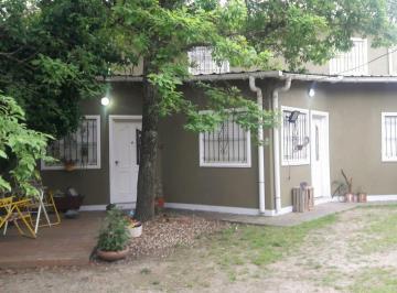 Casa · 221m² · 3 Ambientes · 1 Cochera · Venta de 4 Duplex en San Vicente