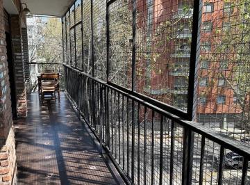 Departamento de 4 ambientes, Belgrano · Piso 4 Ambientes Balcon/con Cochera, Zona Residencial a m Subte, Metrobus