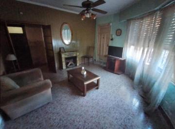 Casa · 160m² · 6 Ambientes · 1 Cochera · Casa en Remedios de Escalada - Venta