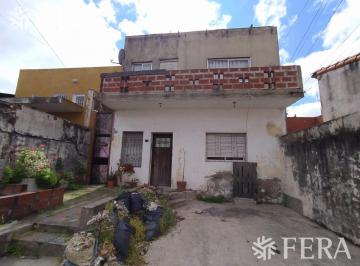 PH · 78m² · 4 Ambientes · 1 Cochera · Venta de Departamento Tipo Casa PH 4 Ambientes en Villa Dominico