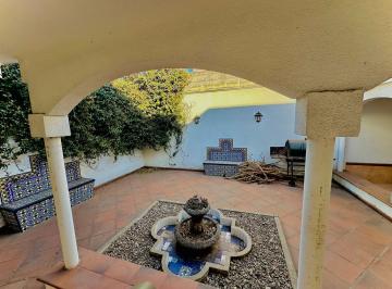 Casa de 6 ambientes, Córdoba · Casona/alta Cba/536 Mtrs/inversor