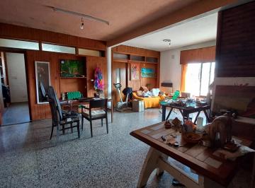 Depósito de 8 ambientes, Florencio Varela · Venta Departamento Galpón Bosques