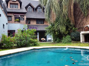 Casa · 480m² · 7 Ambientes · 2 Cocheras · Casa en Villa Devoto