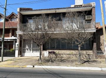 BAT-BAT-3215_2 · Casa 6 Ambientes. | Chacabuco Al 600
