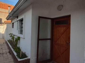 Casa de 2 ambientes, Santa Teresita · Casa en Pleno Centro a 3 Cuadras del Mar