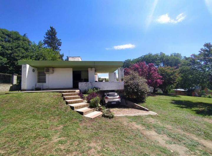 Casa · 157m² · 6 Ambientes · 1 Cochera