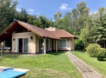 Casa · 90m² · 3 Ambientes · 2 Cocheras · Casa - El Carmencito