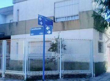 Casa · 120m² · 4 Ambientes · 2 Cocheras · Casa de 4 Ambientes en Venta