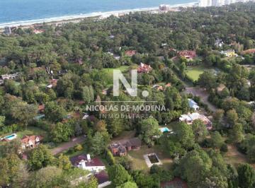 Foto1 · Terreno en Venta en Inmejorable Zona. El Golf, Punta del Este.