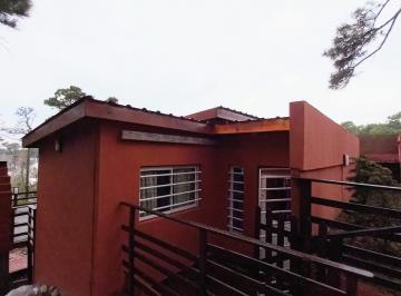 Casa de 3 ambientes, Mar Azul · Casa Mar Azul a 2 Cuadras del Mar $55000 Leer Descripción