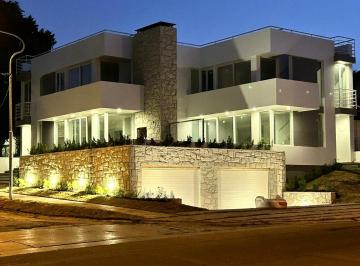PH · 170m² · 4 Ambientes · 2 Cocheras · Chalet Tipo Duplex - Matheu 400 (Esq Urquiza)