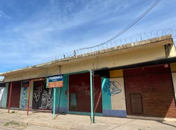 Local comercial , Almirante Brown · 4 Locales en Alquiler