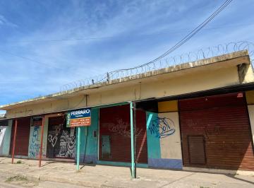 Local comercial , Almirante Brown · 4 Locales en Alquiler