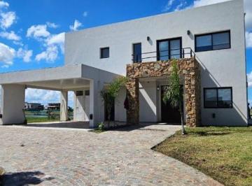 LHP-LHP-2101_2 · Casa en Venta a La Laguna - Riberas - Puertos/escobar