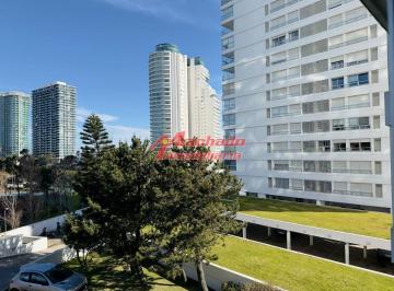 Foto1 · Apartamento de 3 Dorm. y Dep. en Venta en Punta del Este